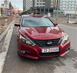 نيسان ألتيما